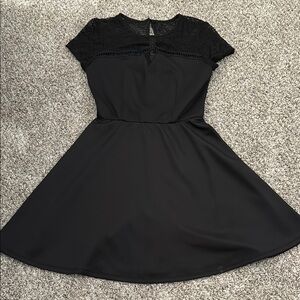 BCX Black A-Line Mini Dress Short Sleeve Crew Neck